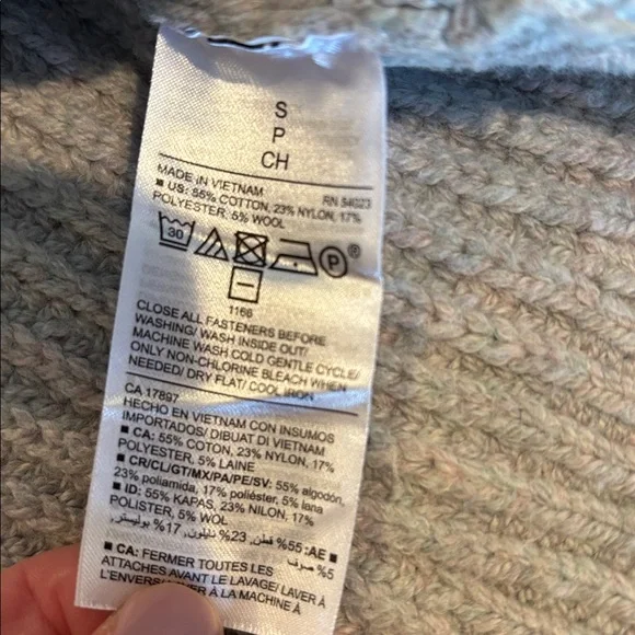 Light gray chunky v neck cardigan - Picture 4 of 4